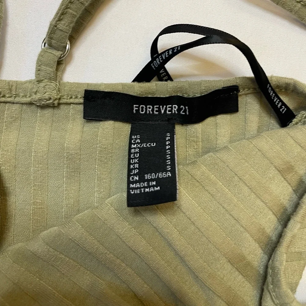 Forever 21 size small green jumpsuit - Picture 5 of 6